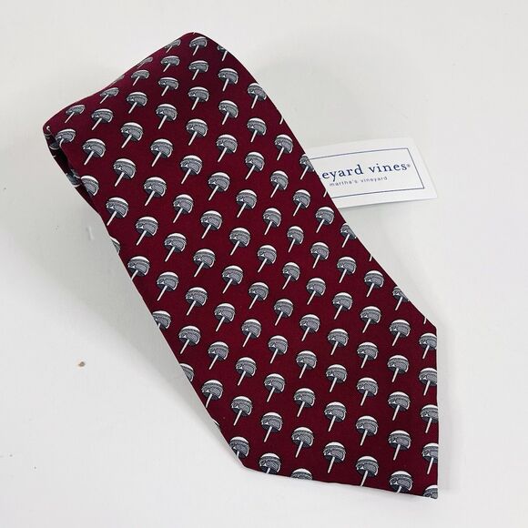 NWT Vineyard Vines 100% Silk Necktie Tie Helmets AOP Red Gray 4 x 60 - Picture 1 of 3